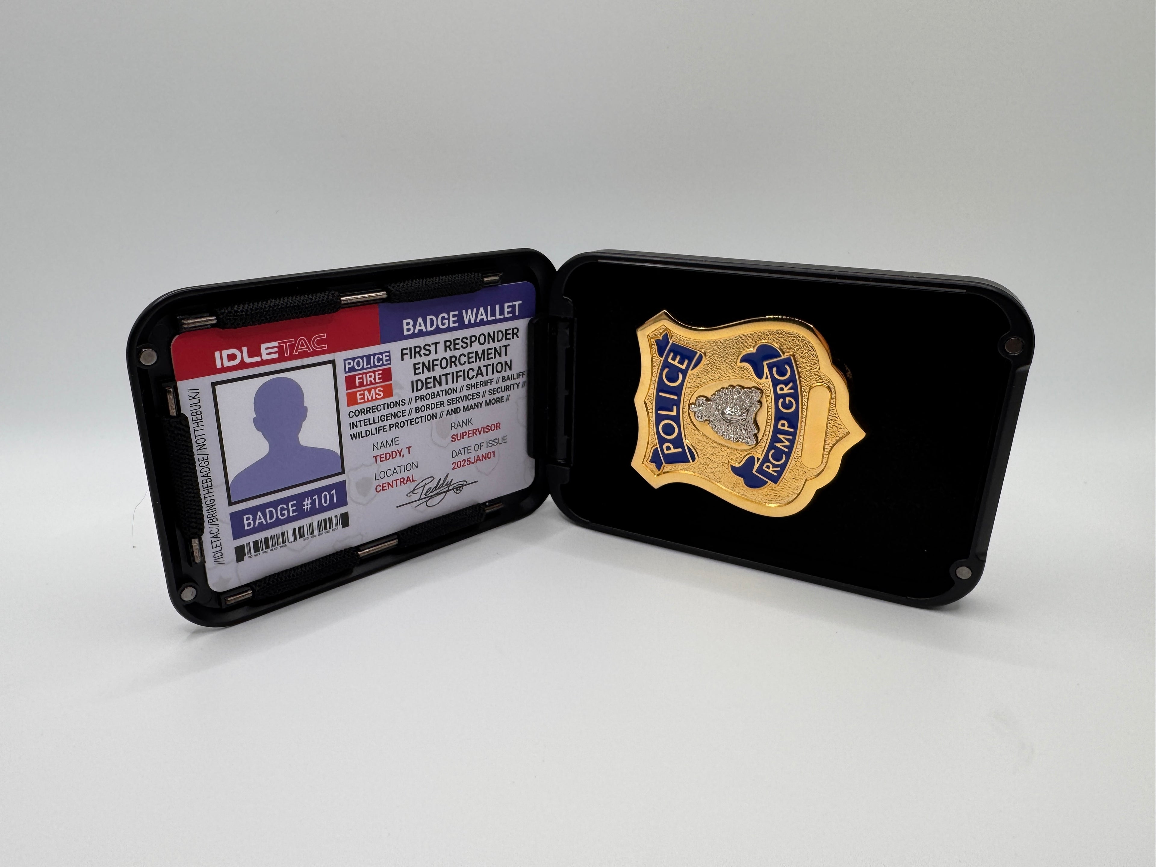 IDLETAC Badge wallet with a police badge RCMP and ID card on a white background